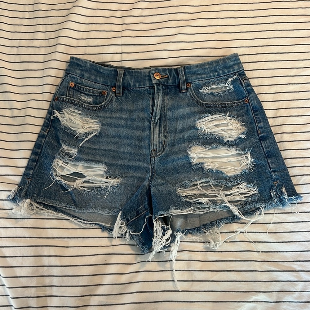 AE shorts